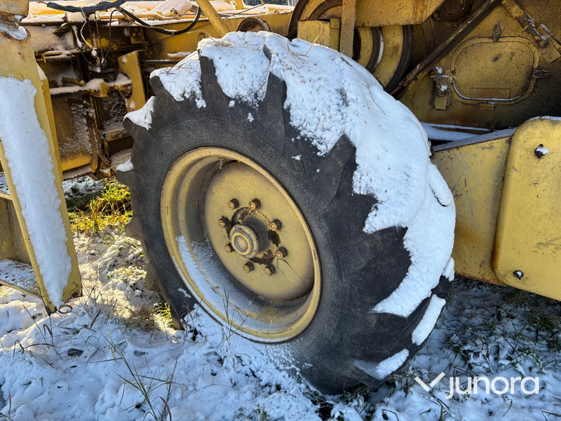 Skördetröska - New Holland Clayson 1520