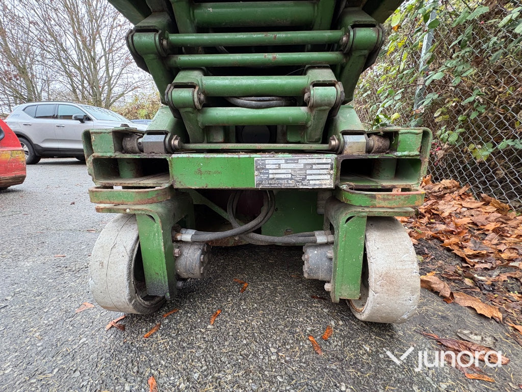 Saxlift – JLG Industries 1932-E