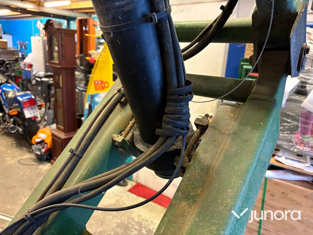 Saxlift – JLG Industries 1932-E