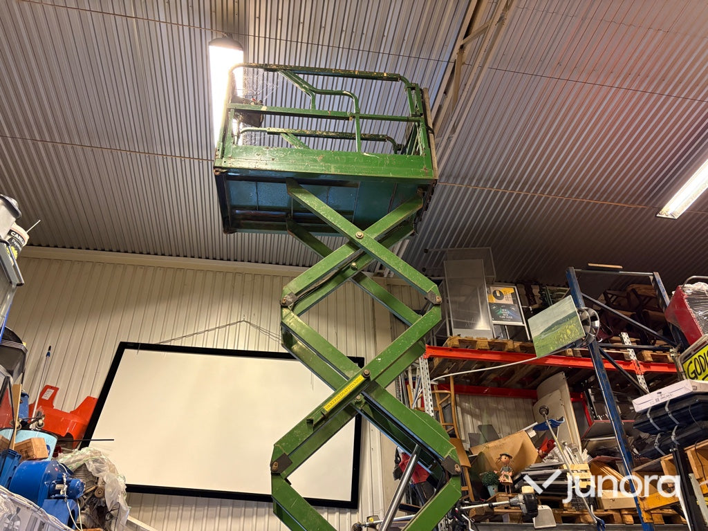 Saxlift – JLG Industries 1932-E