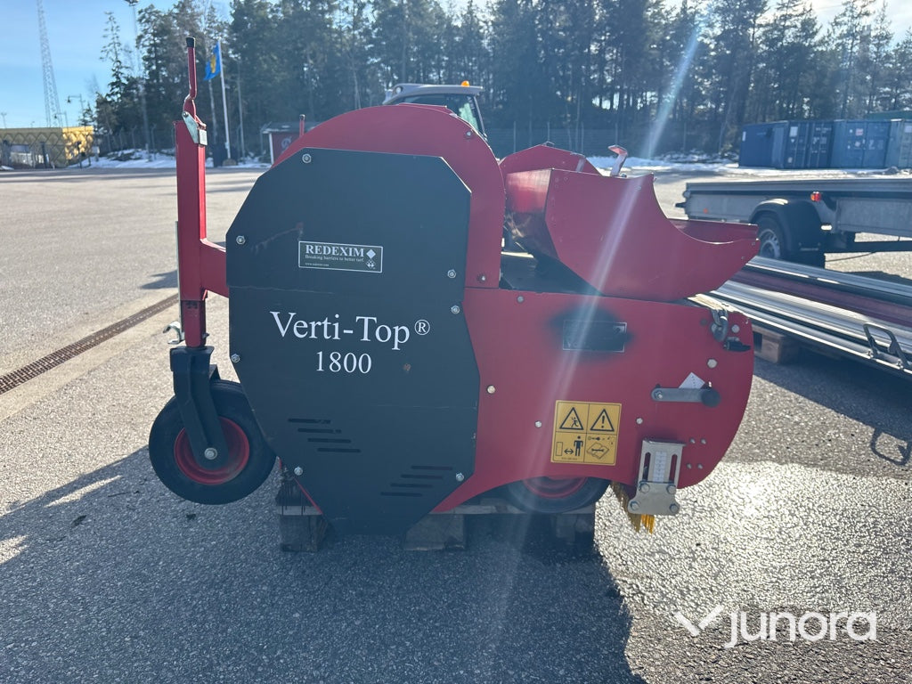 Konstgräsrengörare - Redexim VT 1800