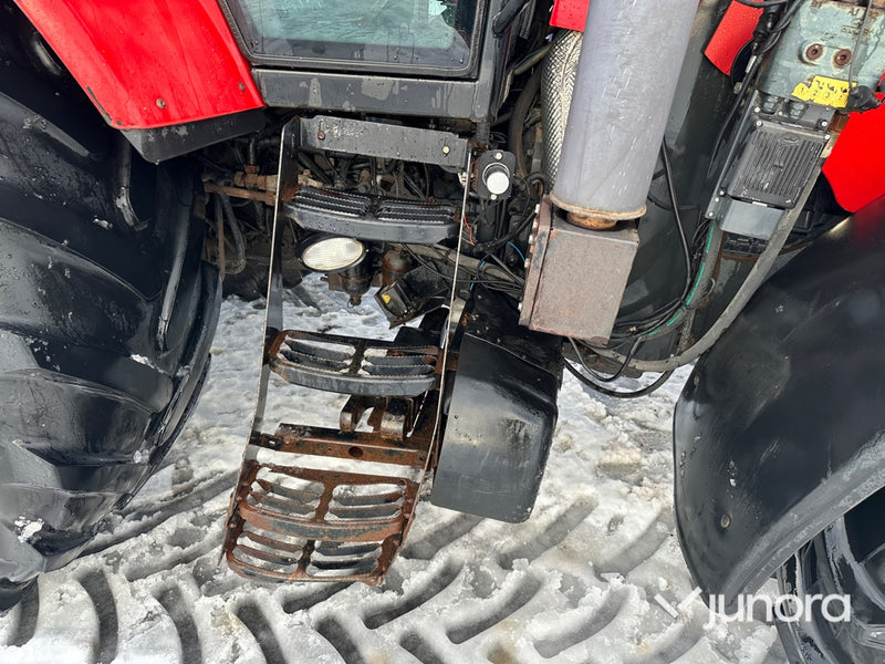 Traktor – Massey Ferguson 6490 med lastare
