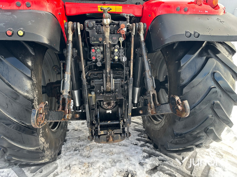 Traktor – Massey Ferguson 6490 med lastare