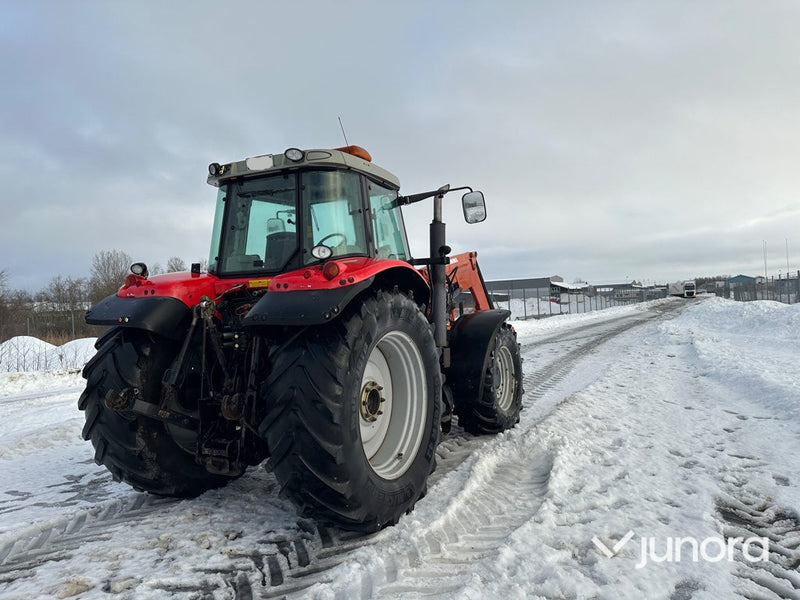 Traktor – Massey Ferguson 6490 med lastare