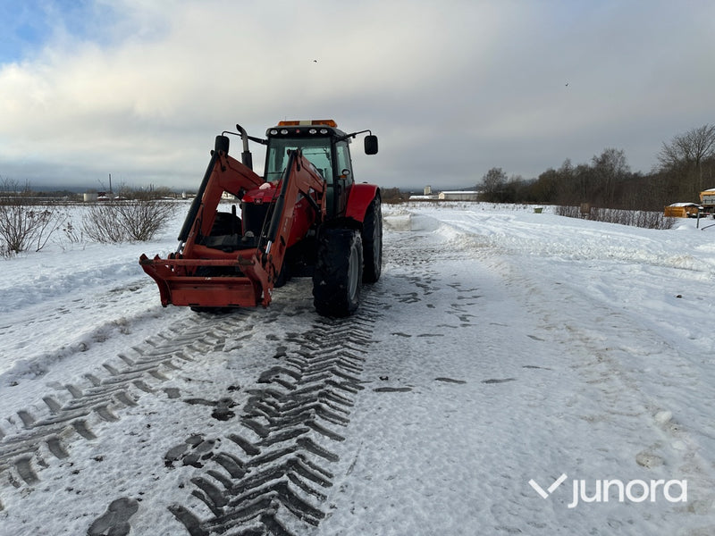Traktor – Massey Ferguson 6490 med lastare