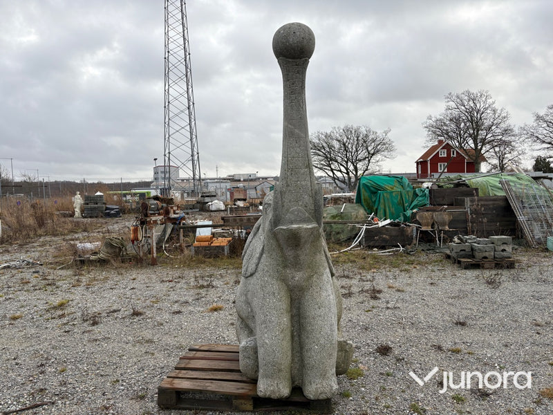 Stenskulptur – elefant i granit
