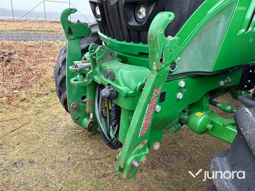 Traktor - John Deere 6130M med lastare & frontlyft