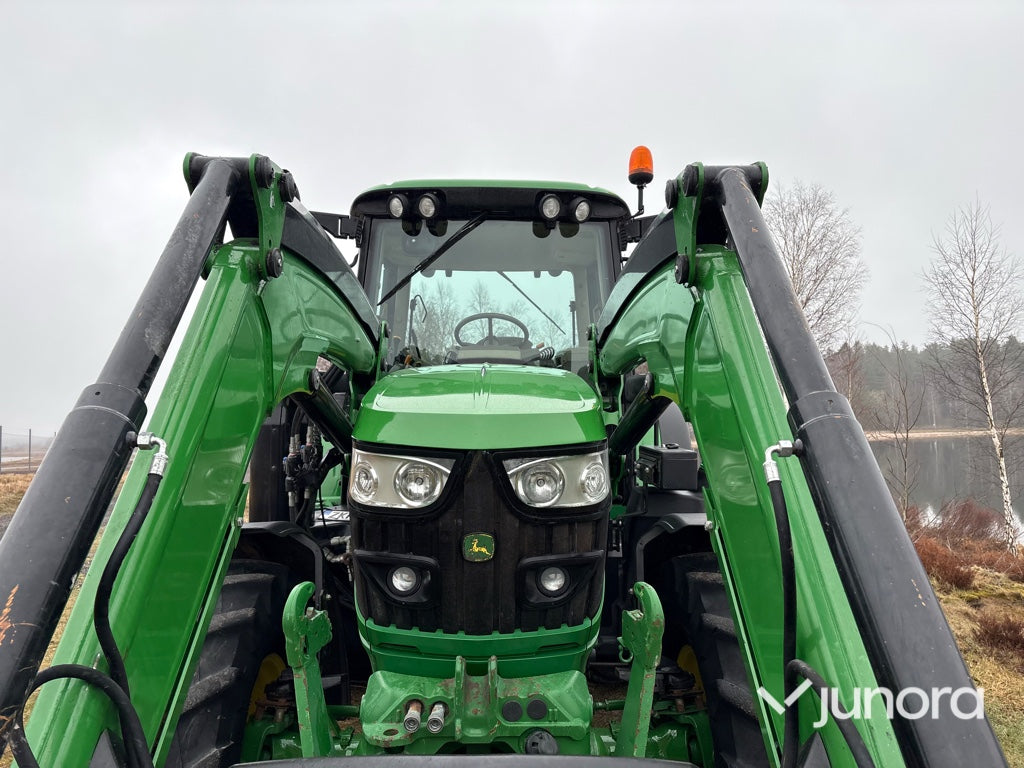 Traktor - John Deere 6130M med lastare & frontlyft