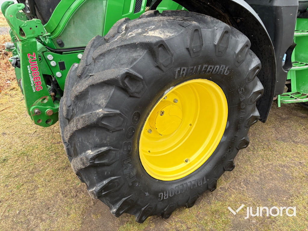 Traktor - John Deere 6130M med lastare & frontlyft