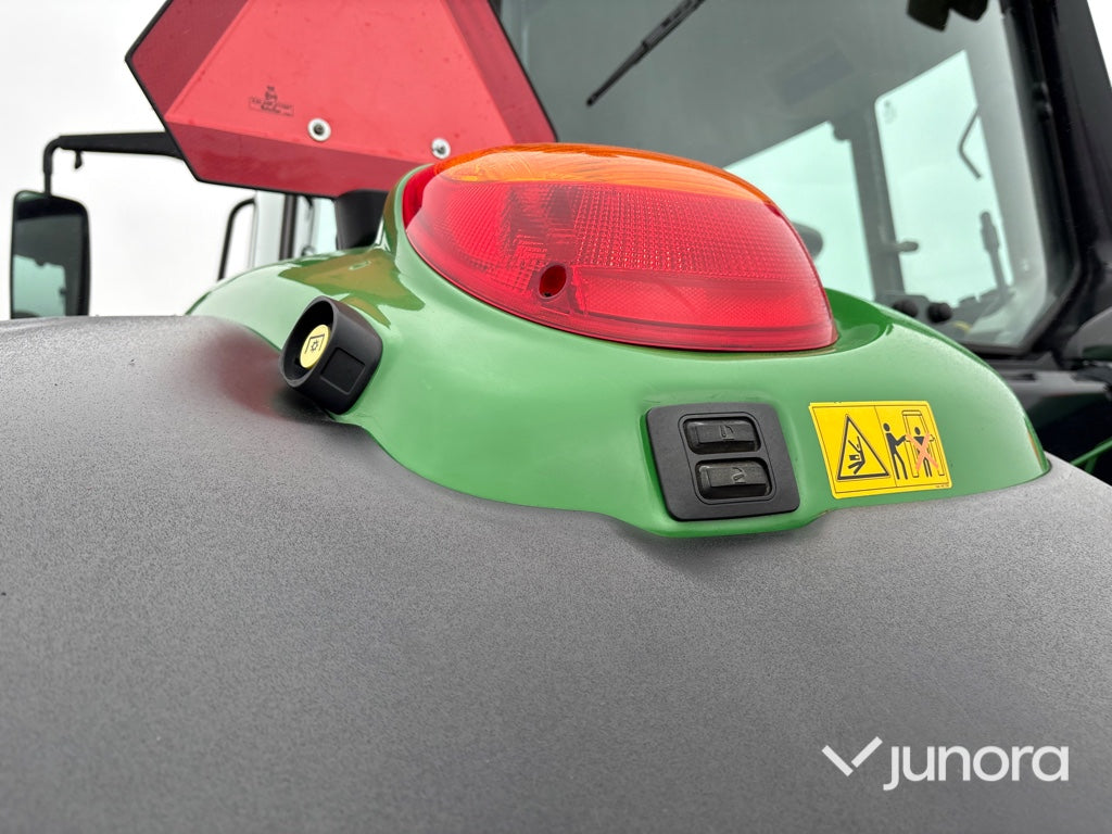 Traktor - John Deere 6130M med lastare & frontlyft
