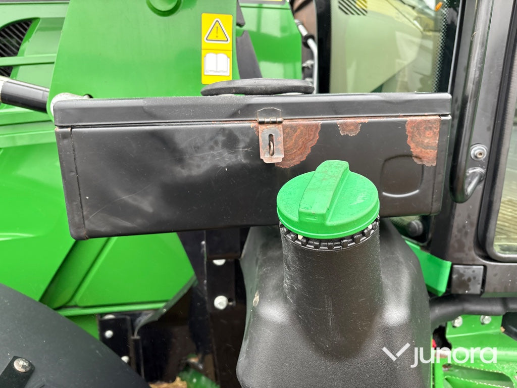 Traktor - John Deere 6130M med lastare & frontlyft