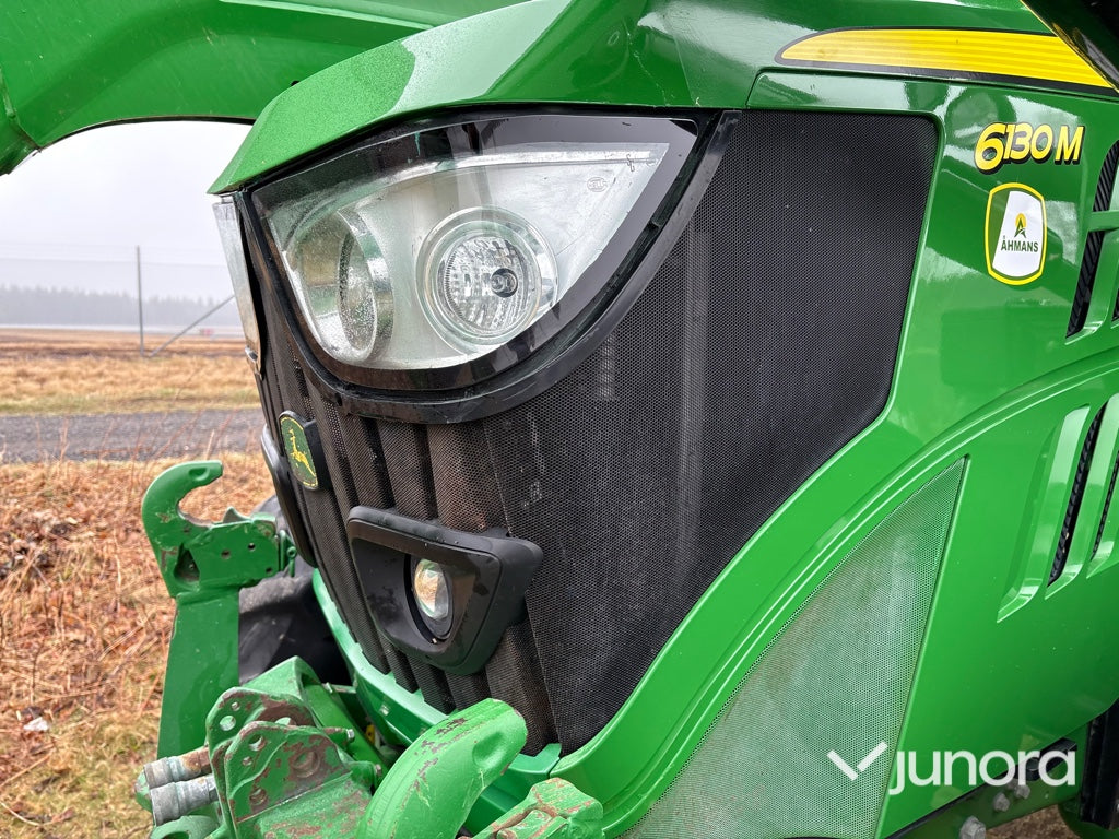 Traktor - John Deere 6130M med lastare & frontlyft