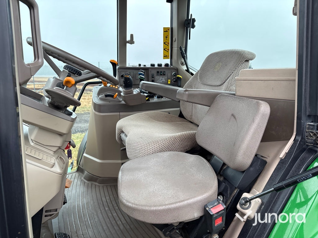 Traktor - John Deere 6130M med lastare & frontlyft