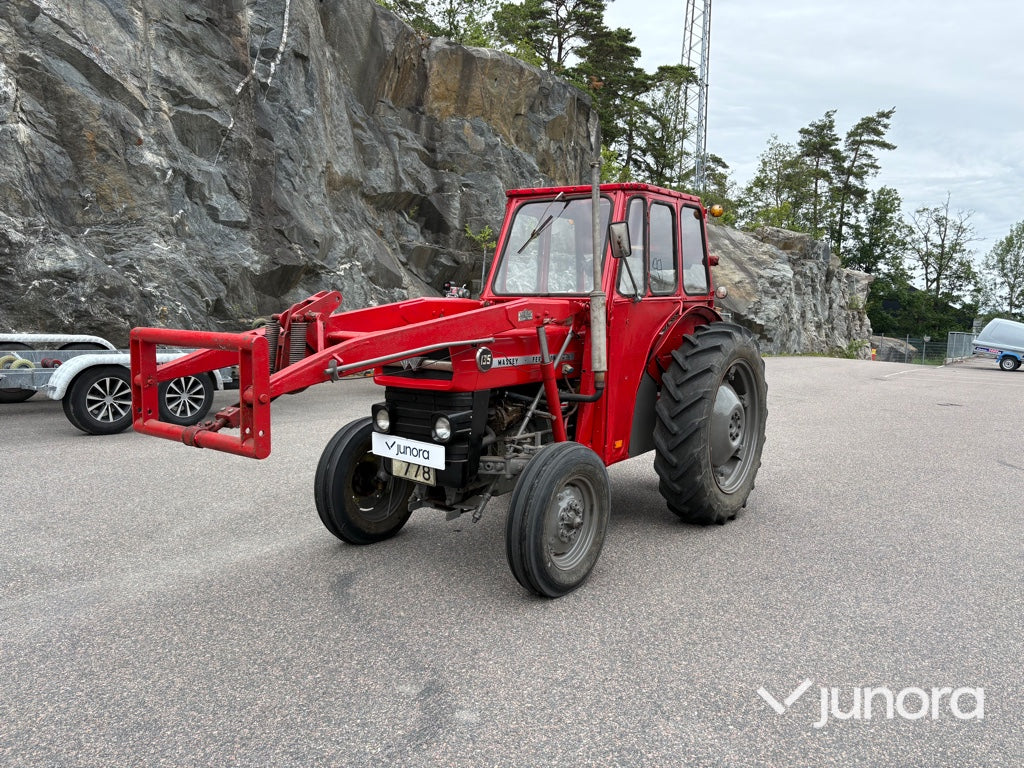 Traktor - Massey Ferguson 135