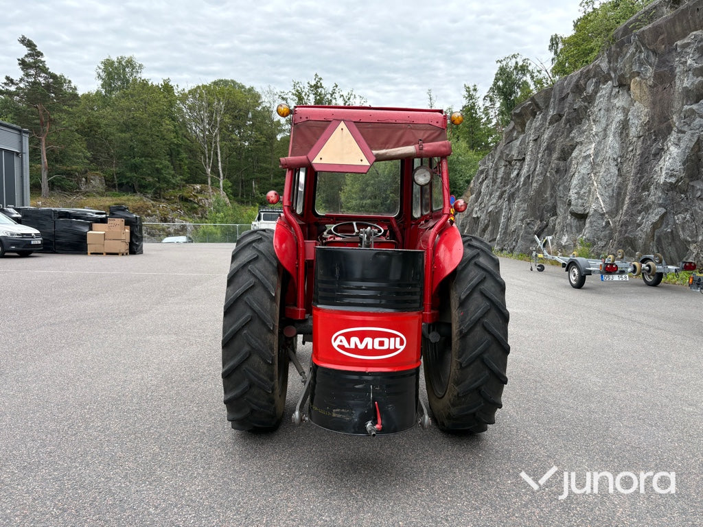 Traktor - Massey Ferguson 135