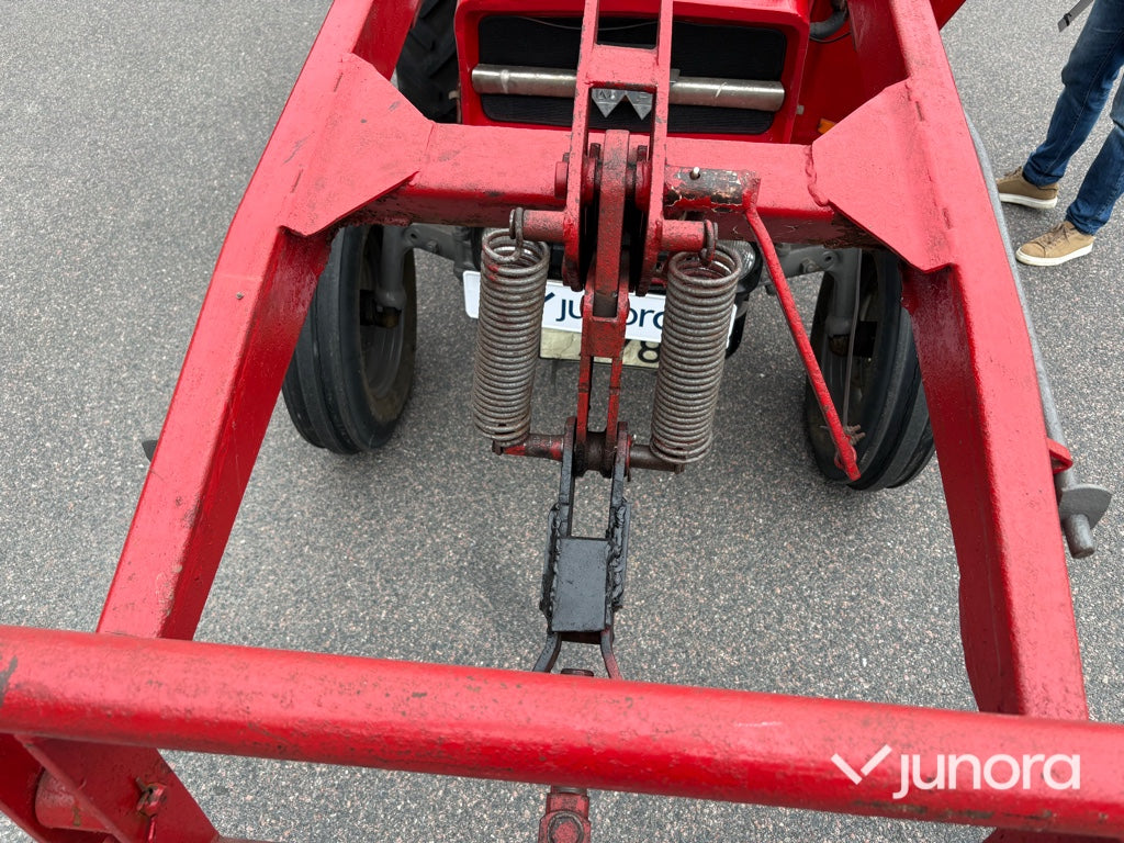 Traktor - Massey Ferguson 135