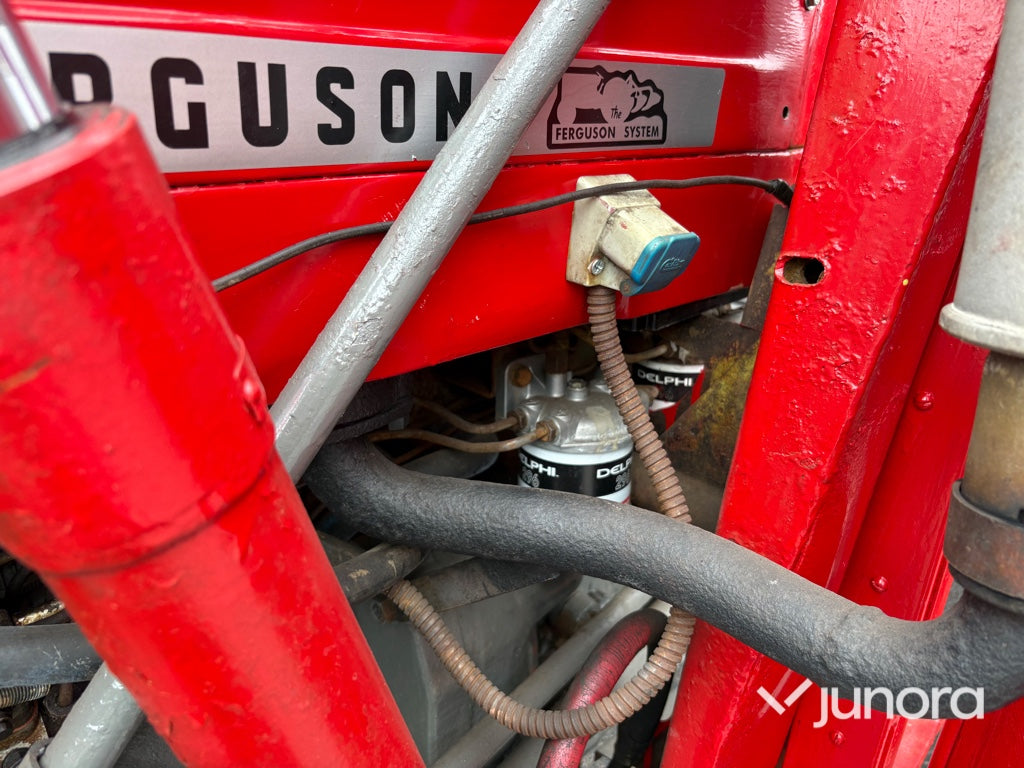 Traktor - Massey Ferguson 135