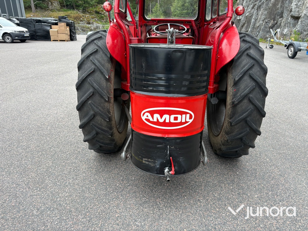 Traktor - Massey Ferguson 135