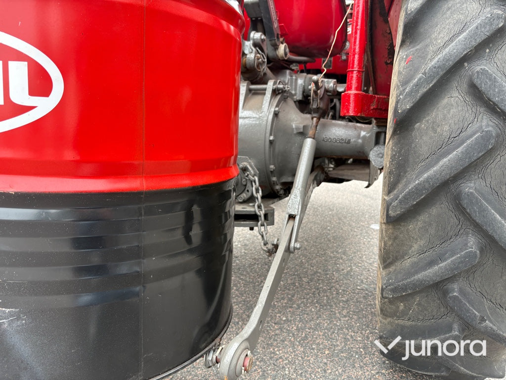 Traktor - Massey Ferguson 135