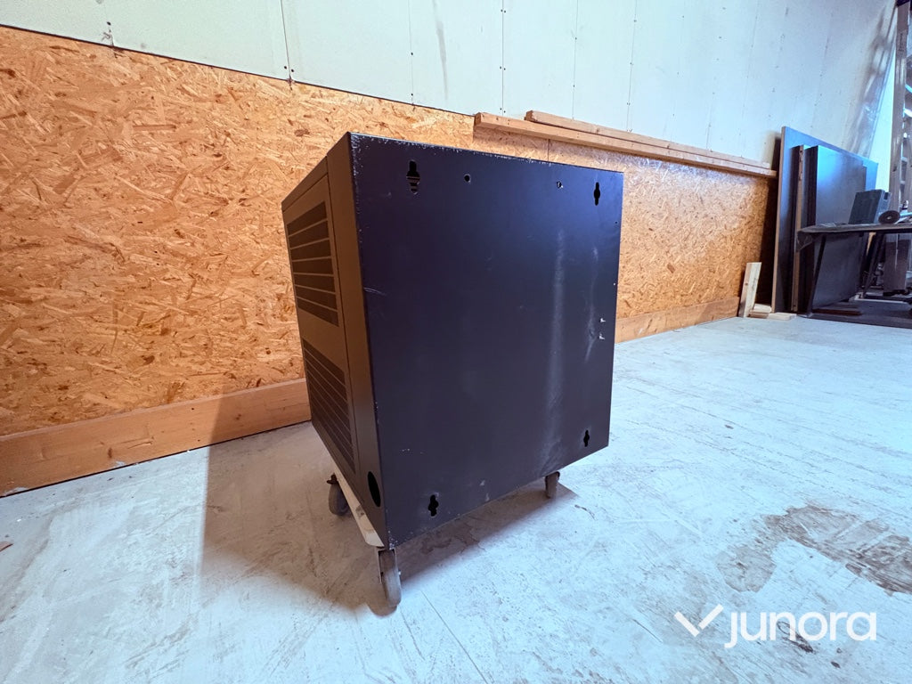 Datarack – APC NetShelter