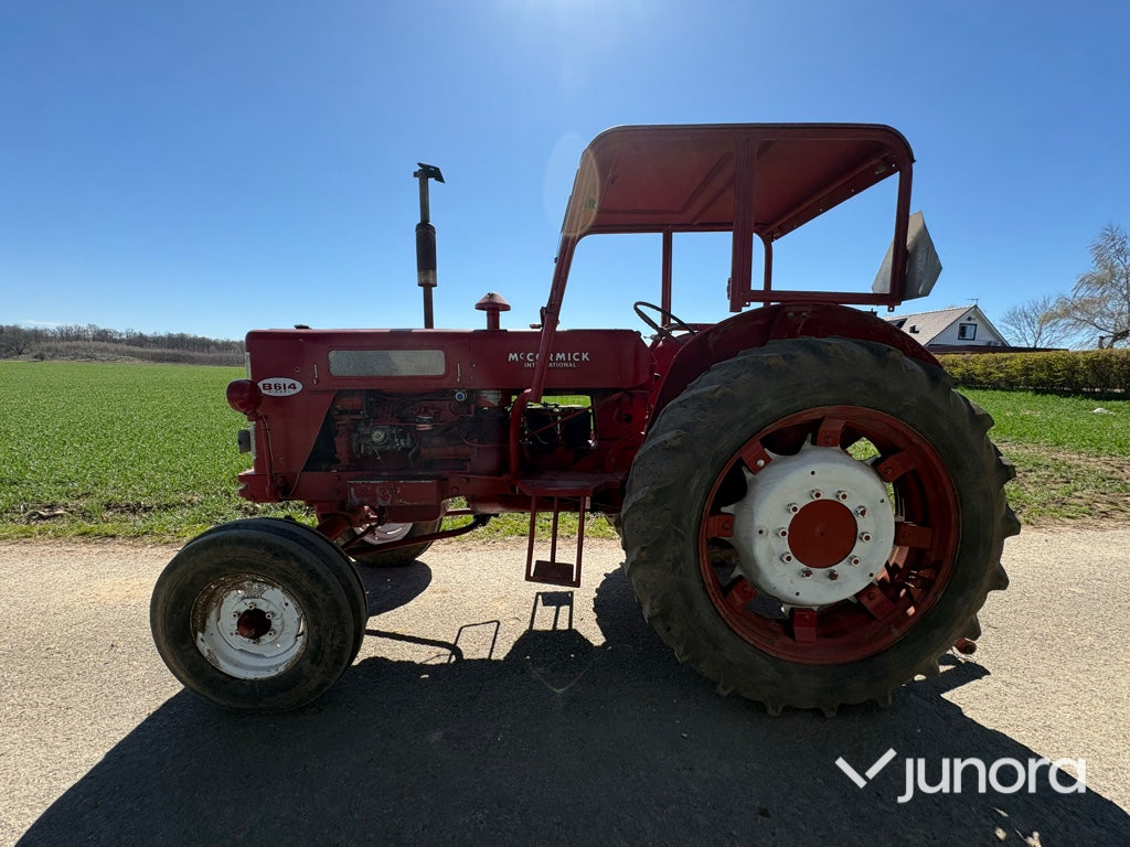 Traktor - McCormick International, B 614