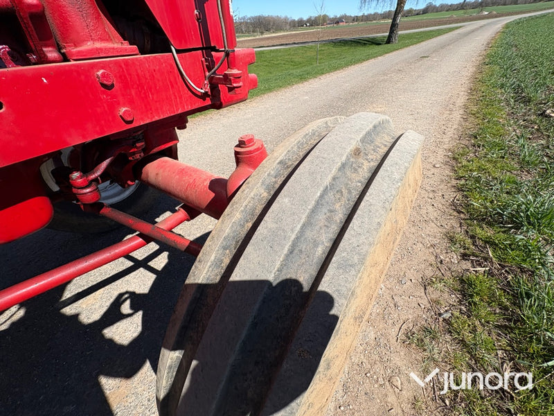 Traktor - McCormick International, B 614