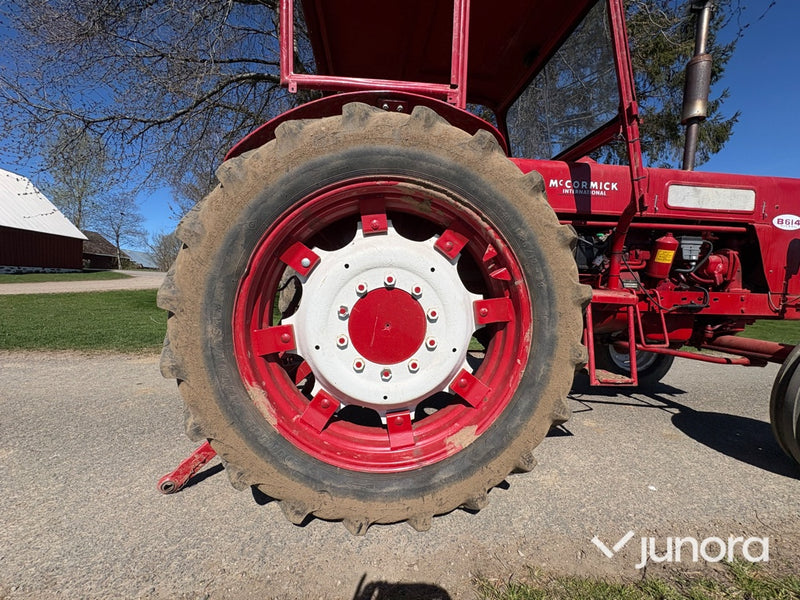 Traktor - McCormick International, B 614