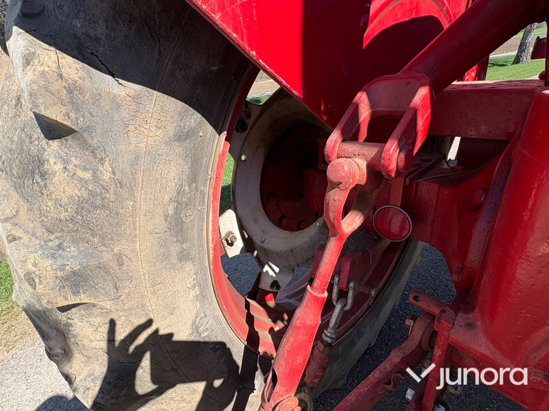 Traktor - McCormick International, B 614