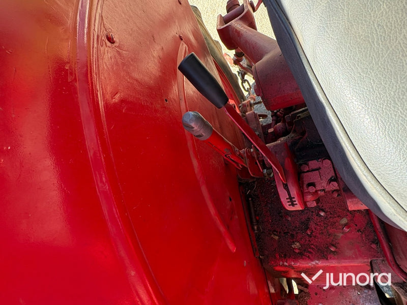 Traktor - McCormick International, B 614