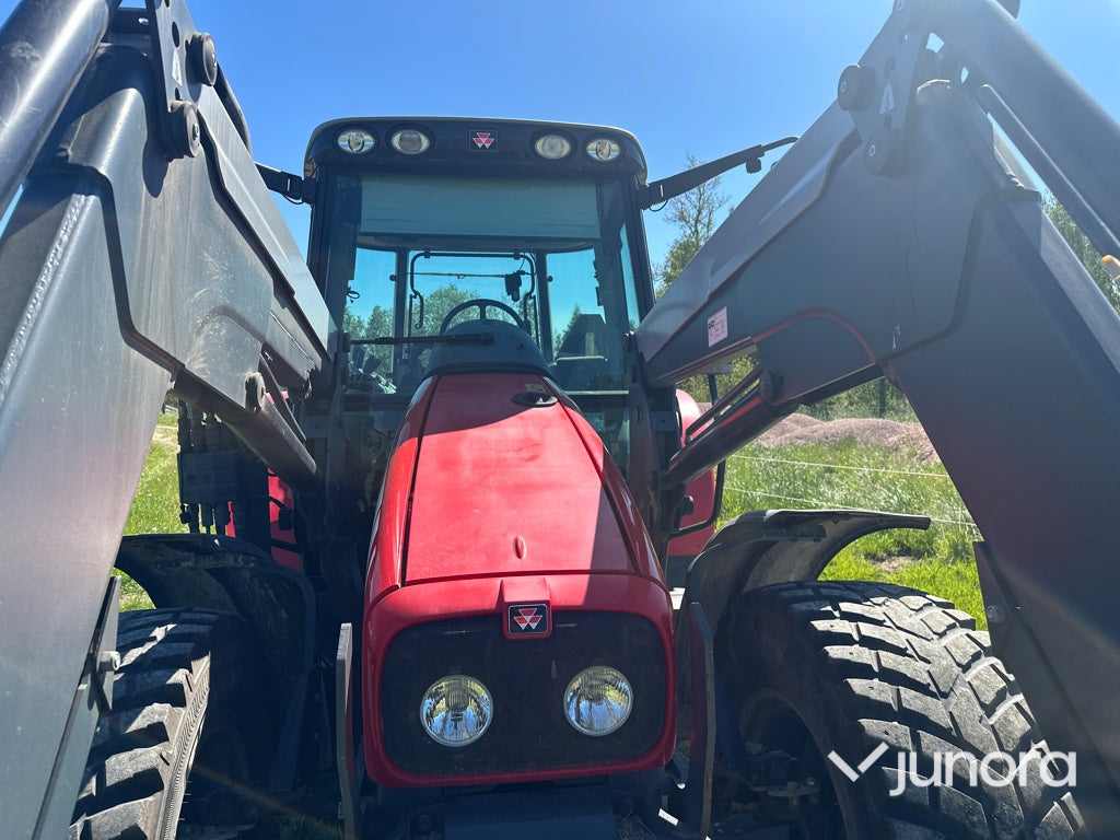 Traktor - Massey Fergusson, MF6455