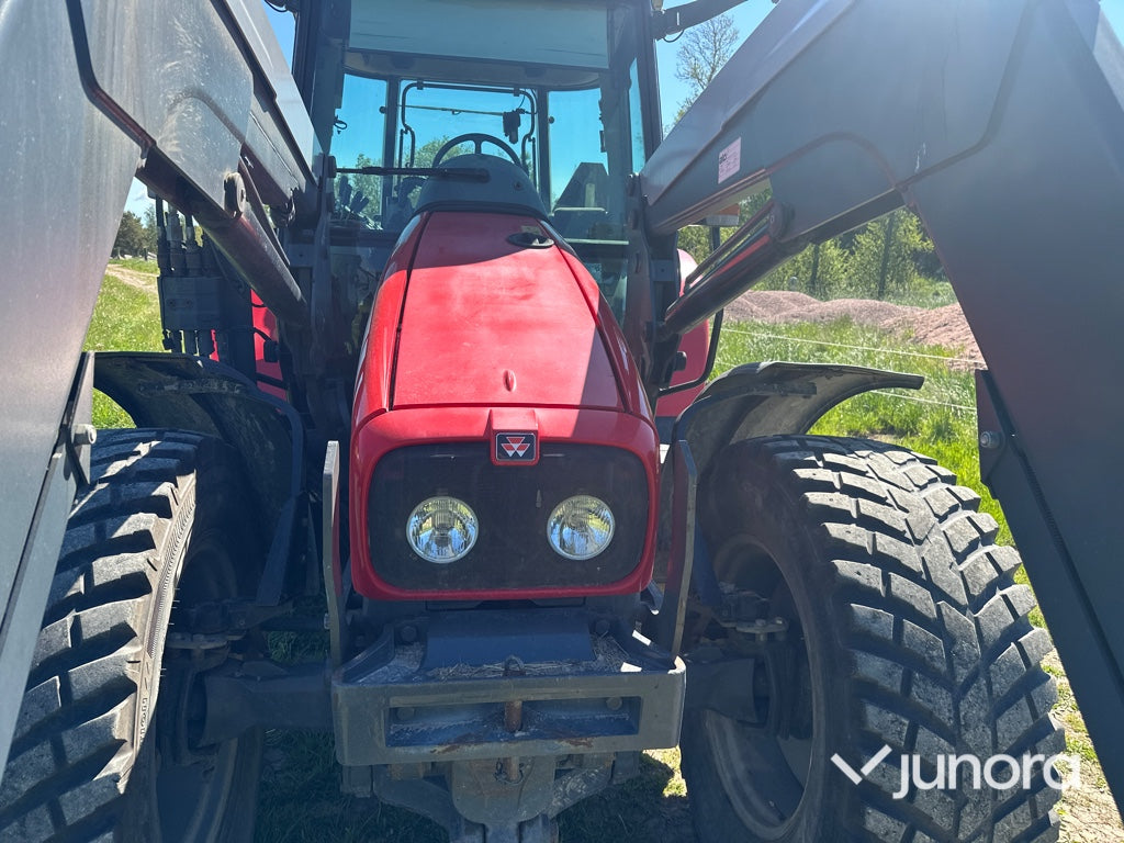 Traktor - Massey Fergusson, MF6455