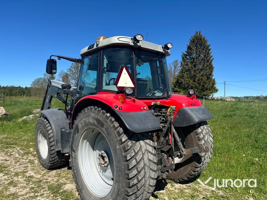 Traktor - Massey Fergusson, MF6455