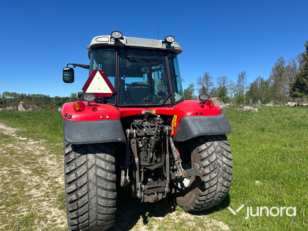 Traktor - Massey Fergusson, MF6455
