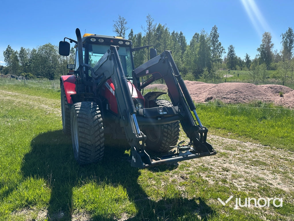 Traktor - Massey Fergusson, MF6455
