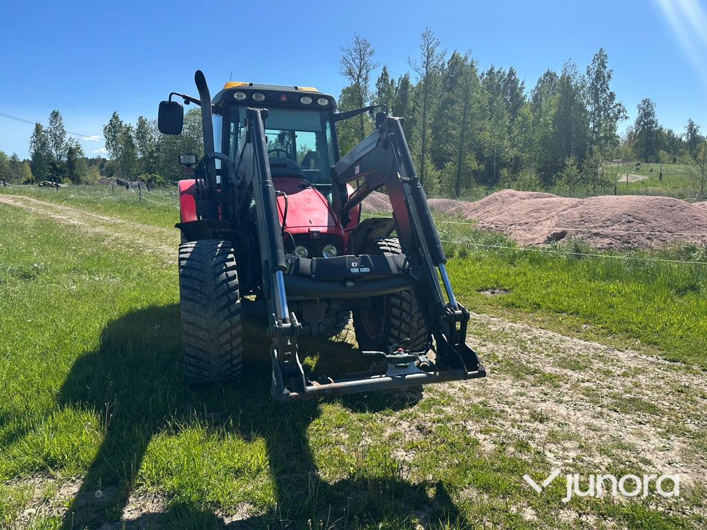 Traktor - Massey Fergusson, MF6455