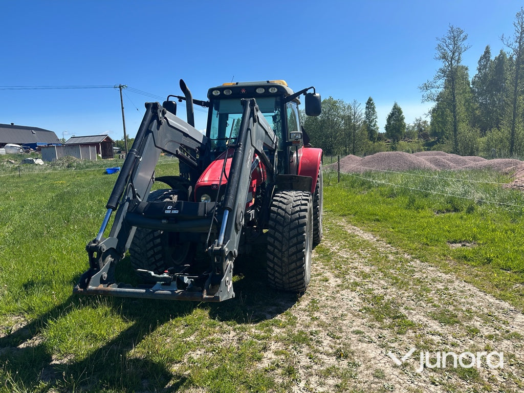 Traktor - Massey Fergusson, MF6455