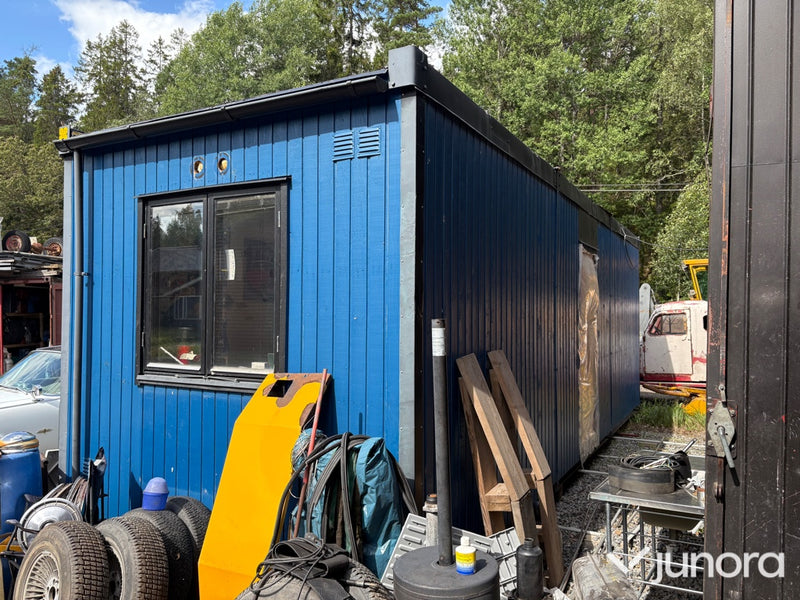 Personalbod med säng & toalett