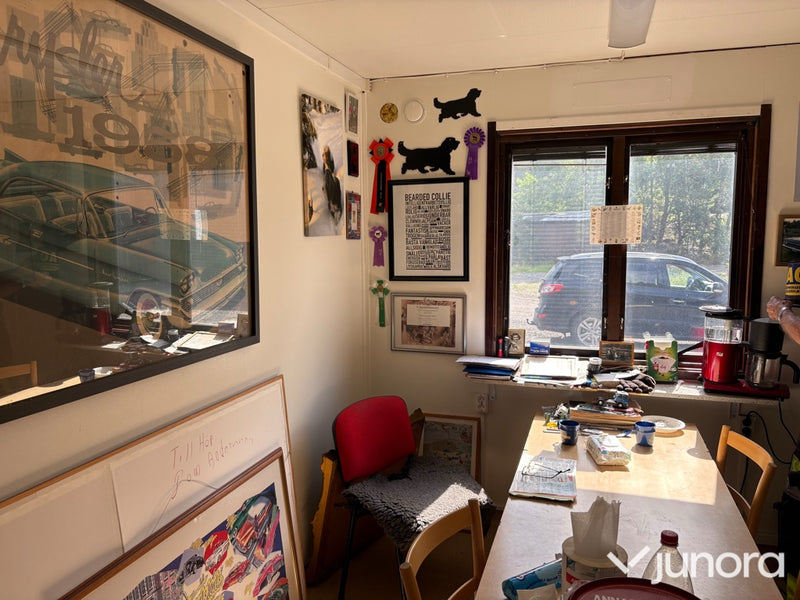 Personalbod med säng & toalett