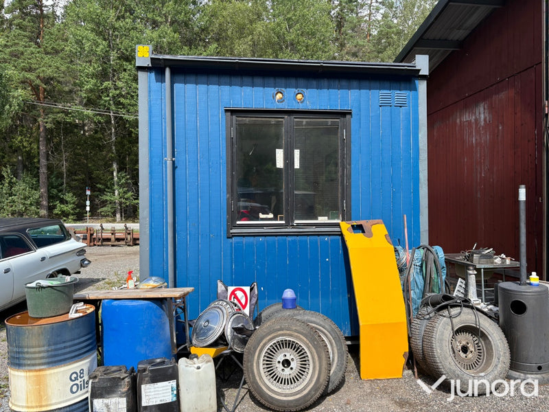 Personalbod med säng & toalett