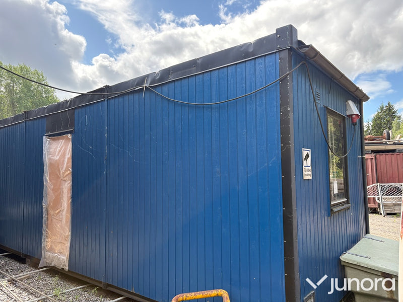 Personalbod med säng & toalett