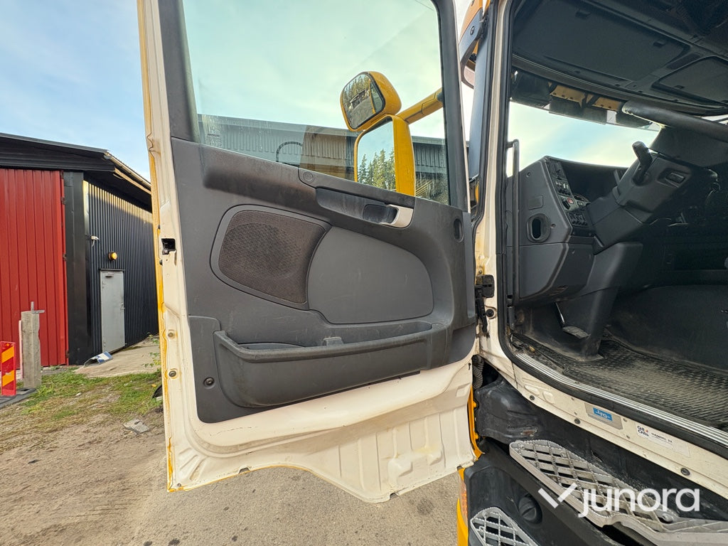 Lastväxlare- Scania G440LB8X4*4HSA