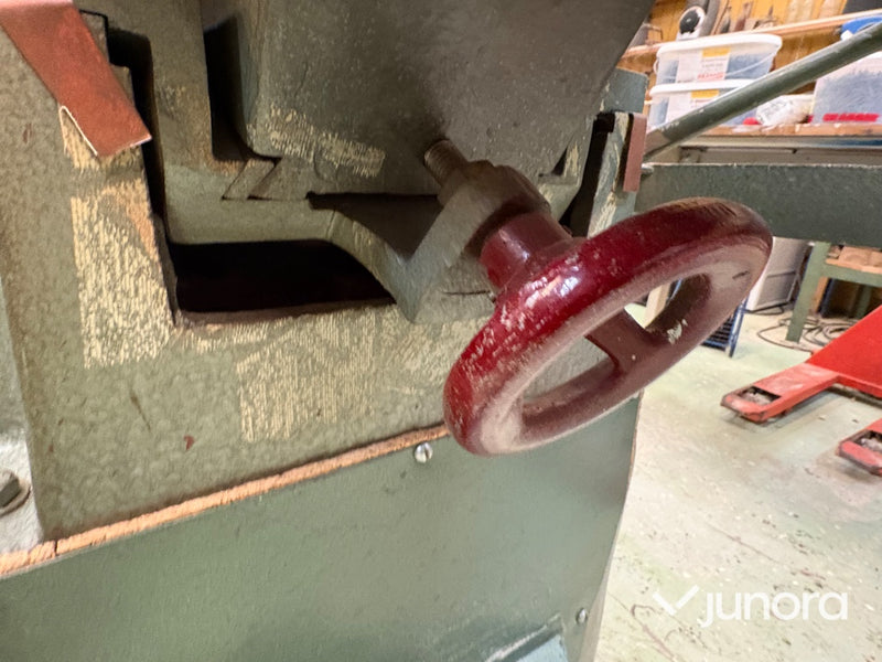 Planhyvel med spånsug – Wåhlström & Co / Kity