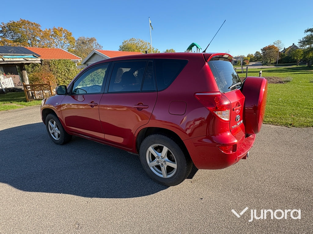 Toyota - RAV4