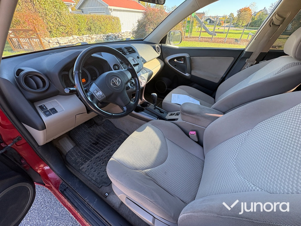 Toyota - RAV4