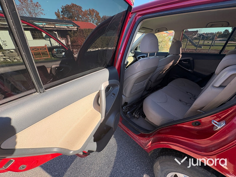 Toyota - RAV4