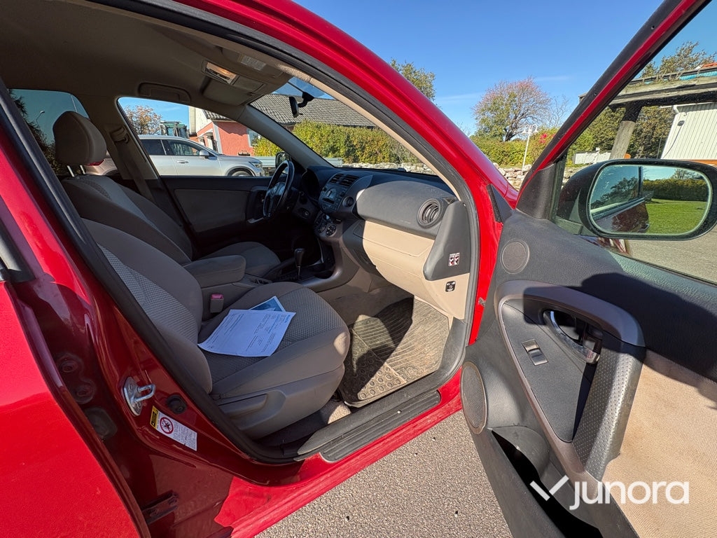 Toyota - RAV4
