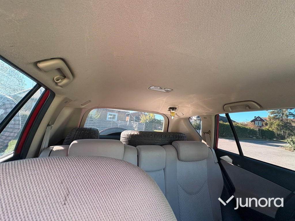 Toyota - RAV4