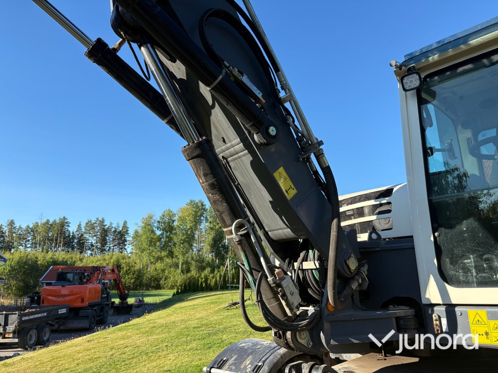 Hjulgrävare-SCHAEFF TW110