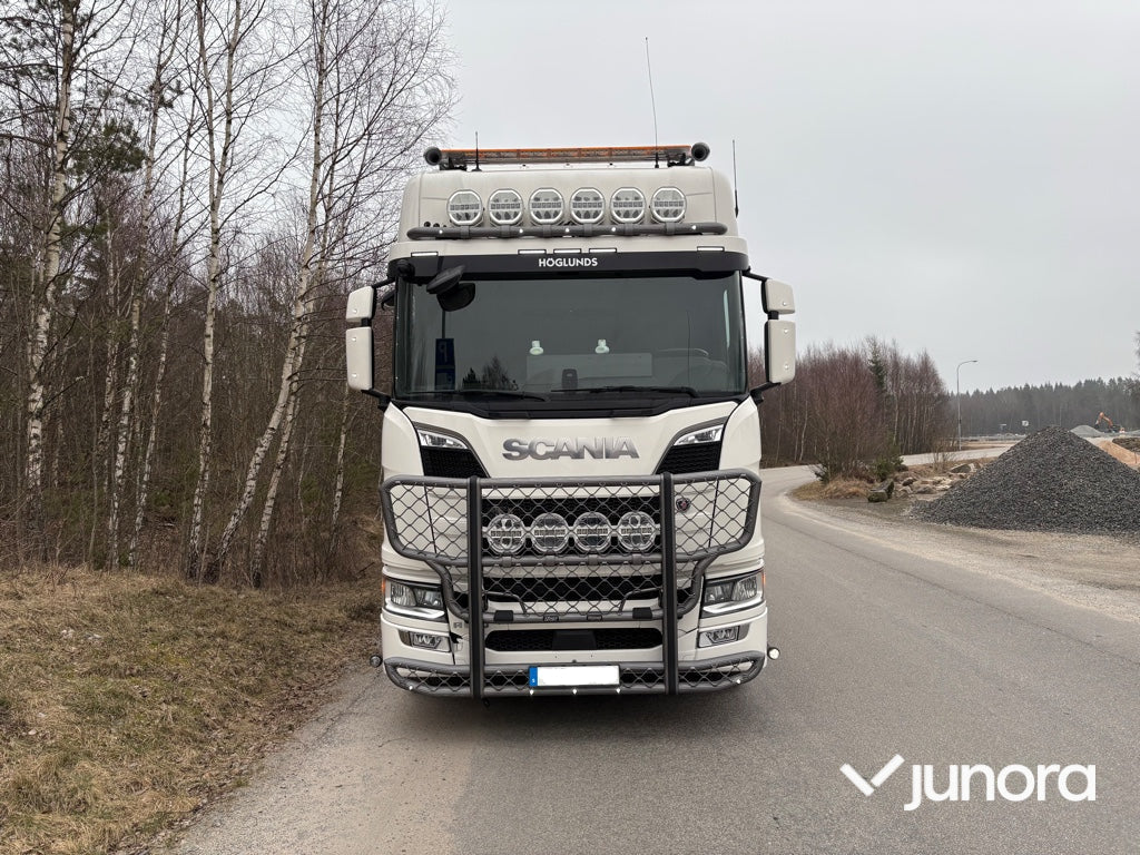 Timmerbil med släp - Scania, R660B6X4NB