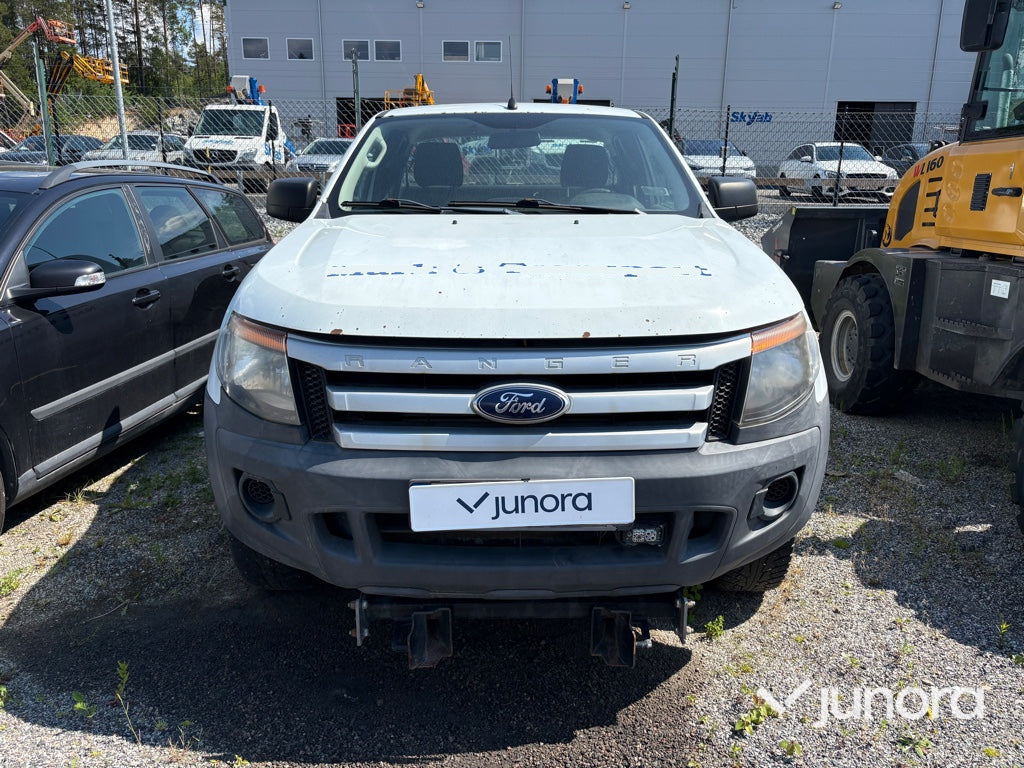 Pickup - Ford, Ranger, Hilltip redskap